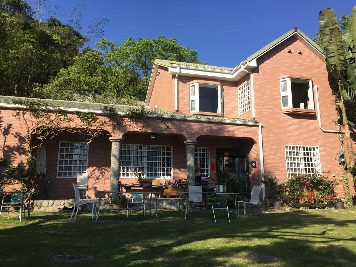 Wisdom Garden Home Stay Yuli Exteriér fotografie